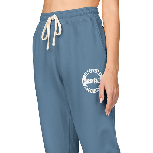 Every Season Emblem Fleece Sweatoants (Blue Jean)